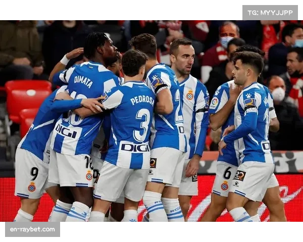 瓦伦西亚战平皇家贝蒂斯 主场防守韧性提升终止连败趋势